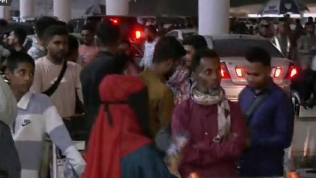 বিমানবন্দরে আটকা হাজারো প্রবাসী, ভিসার মেয়াদ-কানেক্টিং ফ্লাইট নিয়ে শঙ্কা